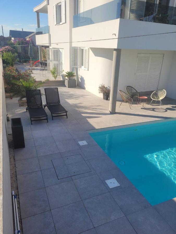 Haus Dalmatia With Heated Pool Apartment Bibinje Exterior photo